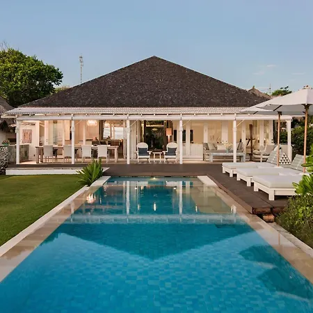 The Beach House Sandy Bay-2